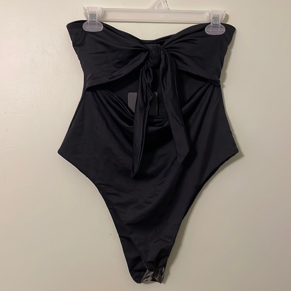 NWT PrettyLittleThing Black Bow Front Cut Out One Piece Swimsuit - Picture 1 of 6